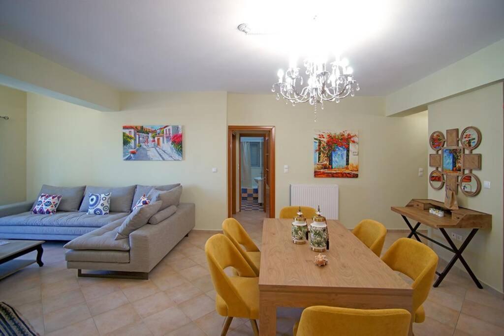 Kyparissia Luxury Home Buitenkant foto
