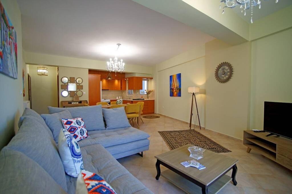 Kyparissia Luxury Home Buitenkant foto